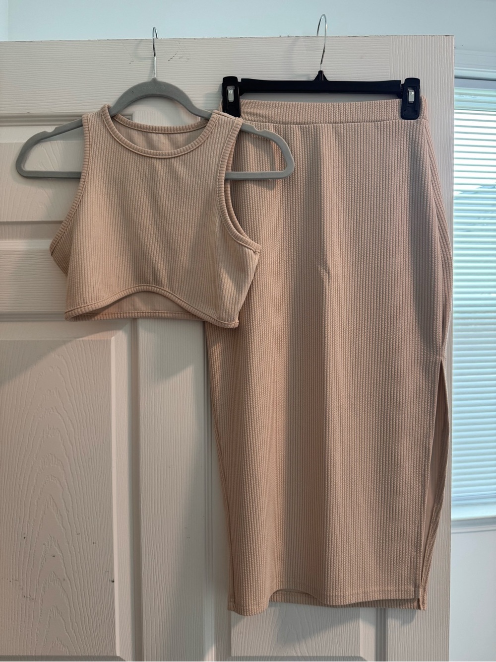 Women's Ribbed Two-Piece Skirt Set - Beige